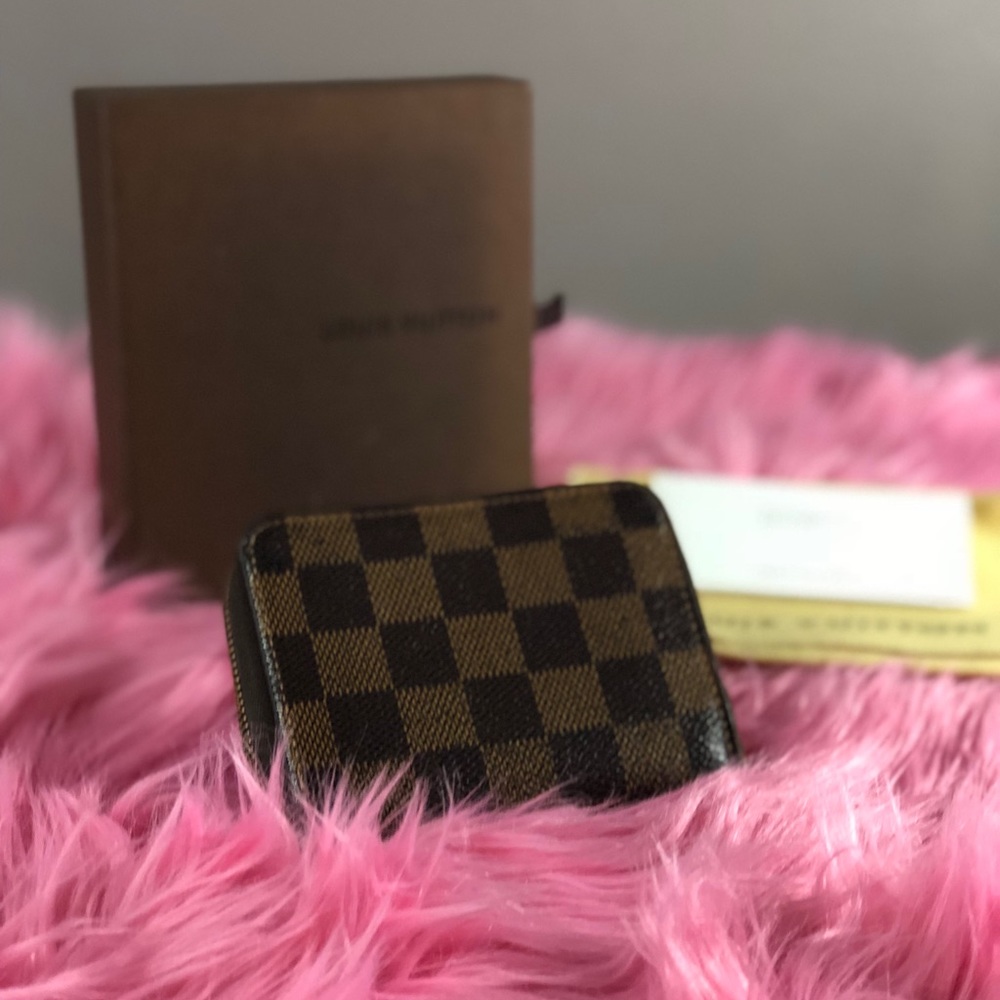 Authentic Louis Vuitton-Darner Zippy Coin Wallet